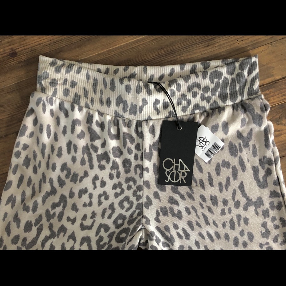 CHASER Leopard Grey Knit Lounge Jogger Pants XS